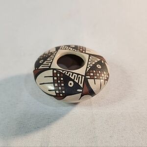 Handcrafted Mata Ortiz Pottery Seed Pot by Julio Mora, Signed